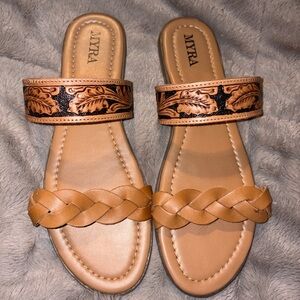 Myra Bag DIAMOND RIDGE SANDALS IN BLACK AND BROWN